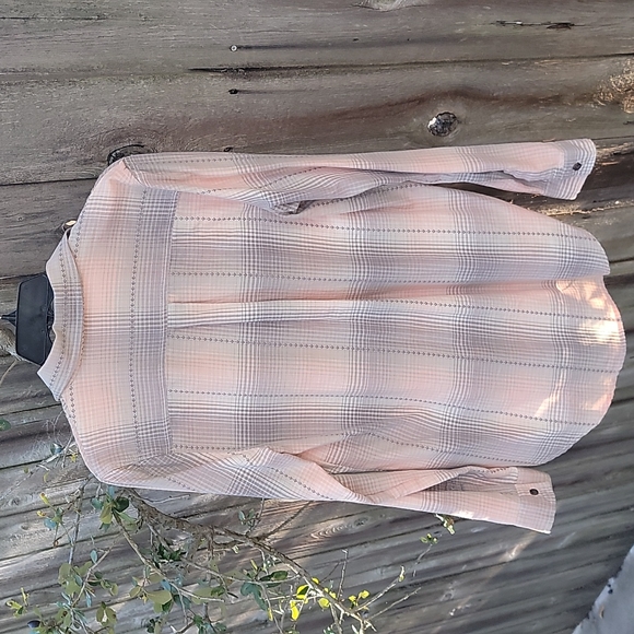 Cotton Plaid Collared Button down Long Sleeved Shirt - Picture 4 of 4